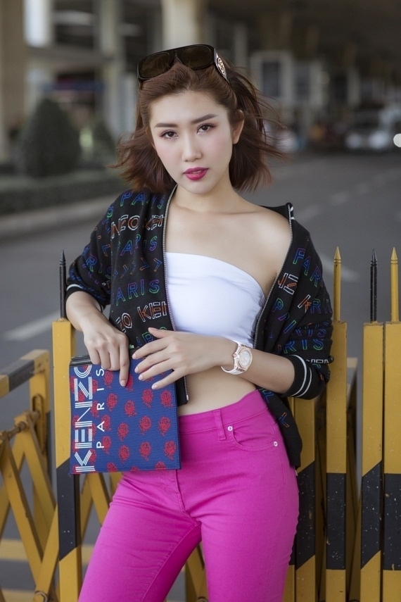 Thời trang thảm đỏ và sân bay ghi điểm tuyệt đối của Thuý Ngân