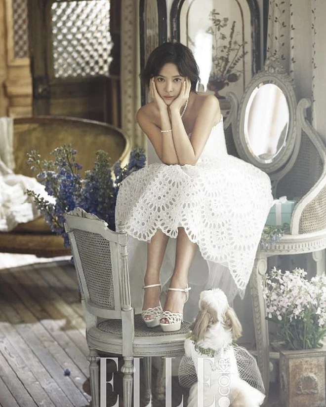 "Cô nàng xinh đẹp" Hwang Jung Eum công bố loạt ảnh cưới giấu nhẹm nhiều năm
