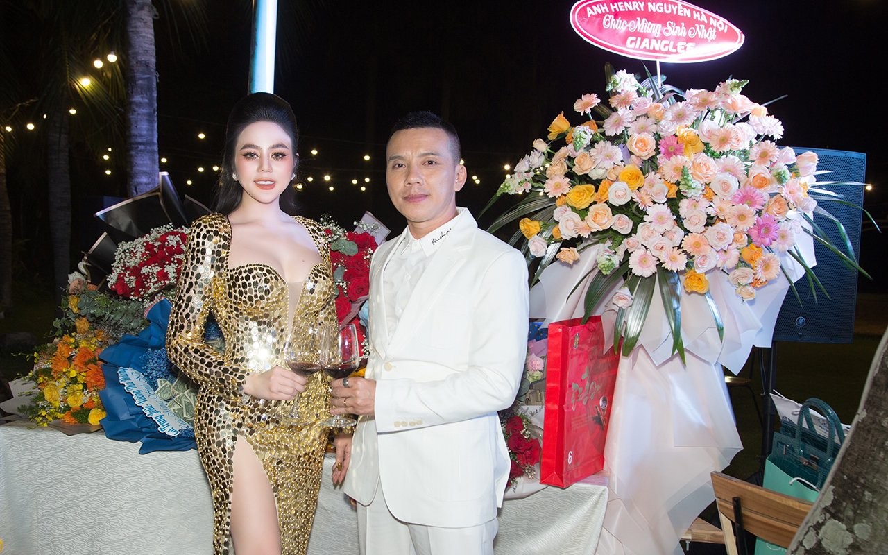 Mê mẫn tiệc sinh nhật "siêu khủng" của nữ hoàng doanh nhân Giang Lê